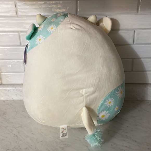 Belana the Cow Squishmallow - Picture 2 of 3